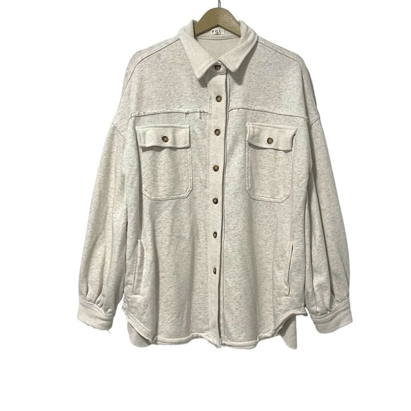 POL Light Gray Relaxed Fit Button Up Shacket Size Medium - Picture 1 of 6